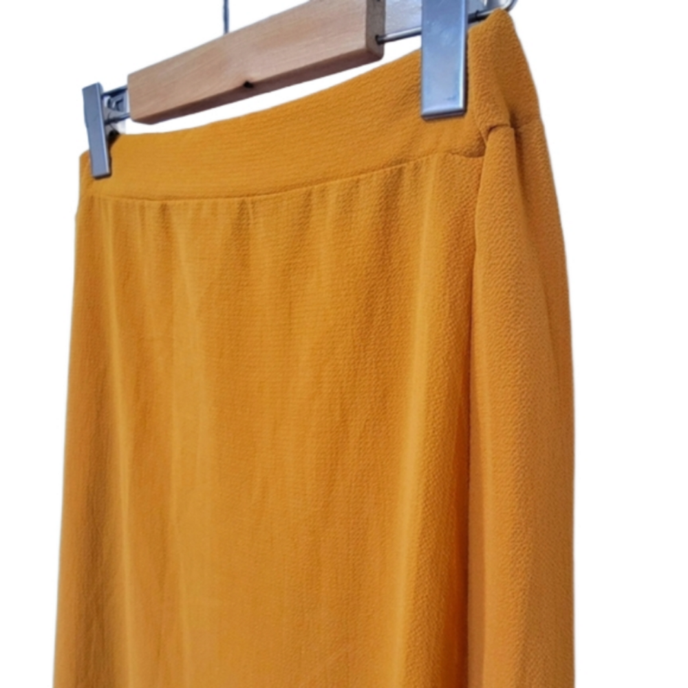 Boohoo gold rough spun maxi skirt made in Italy